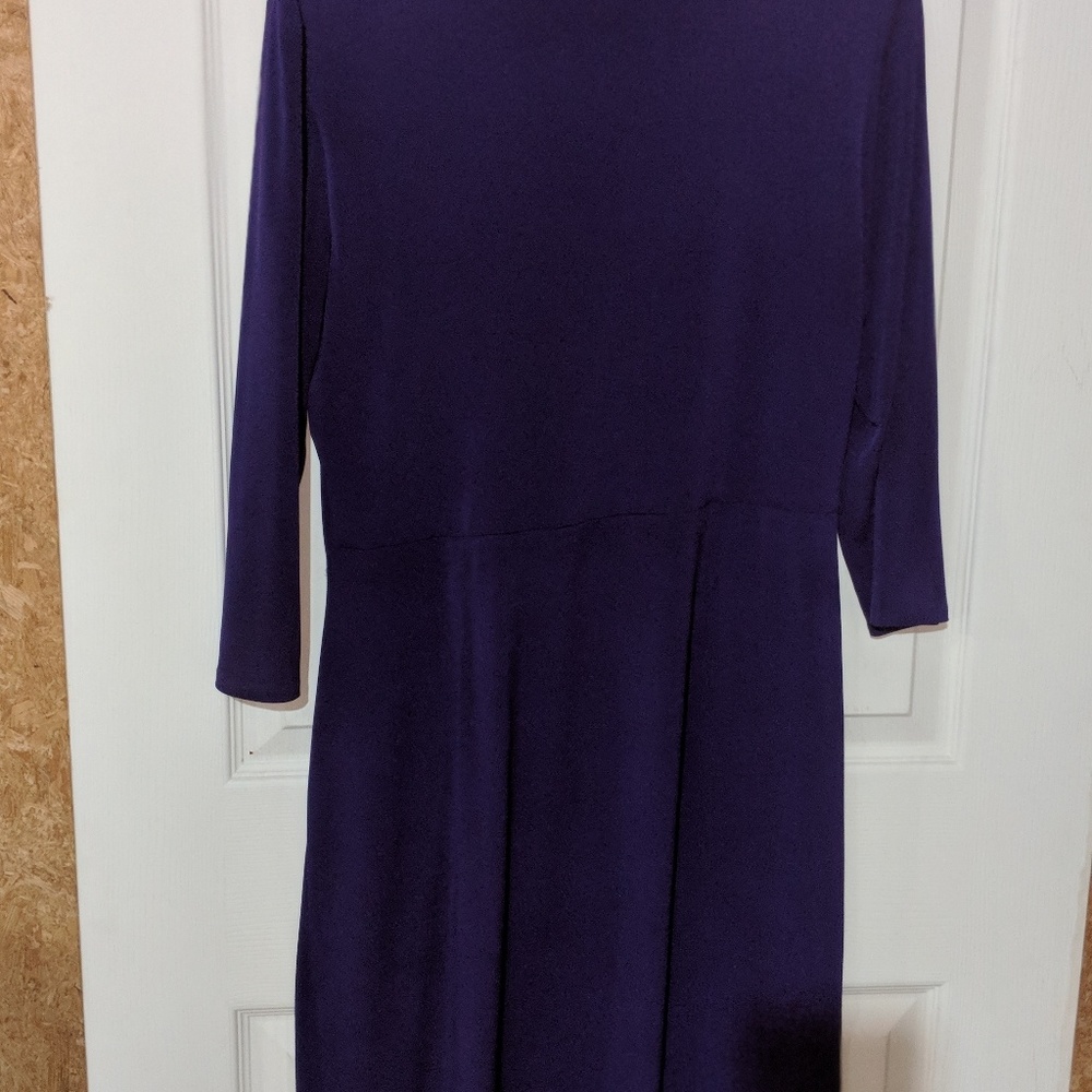 Dress - Picture 2 of 4